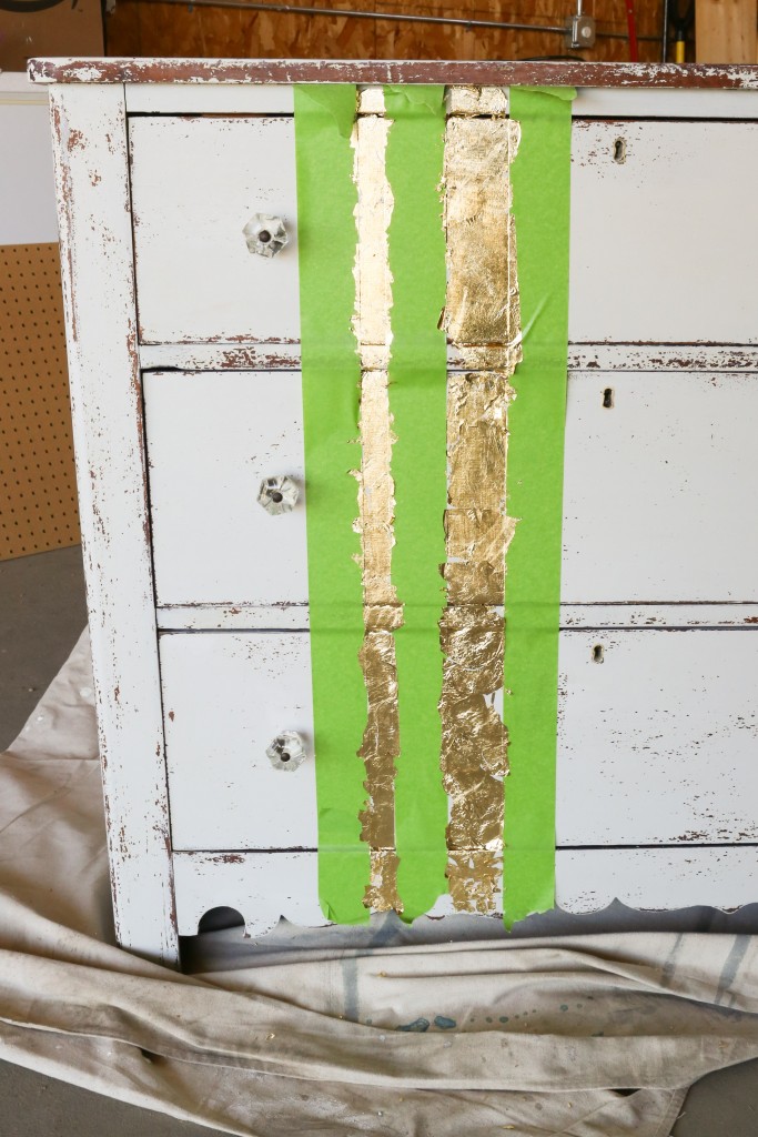 Learn how to apply gold leaf to furniture in 5 easy steps!  www.homestead128.com 