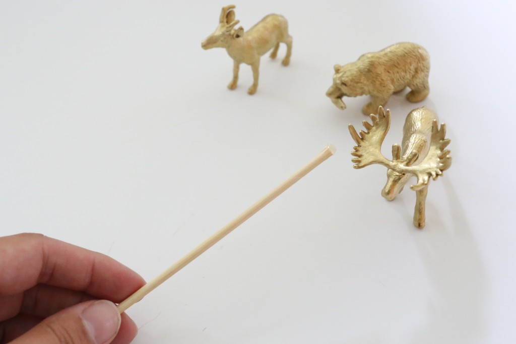 DIY animal cake toppers.  Create animal picks for your cakes and cupcakes.  From The Dempster Logbook.