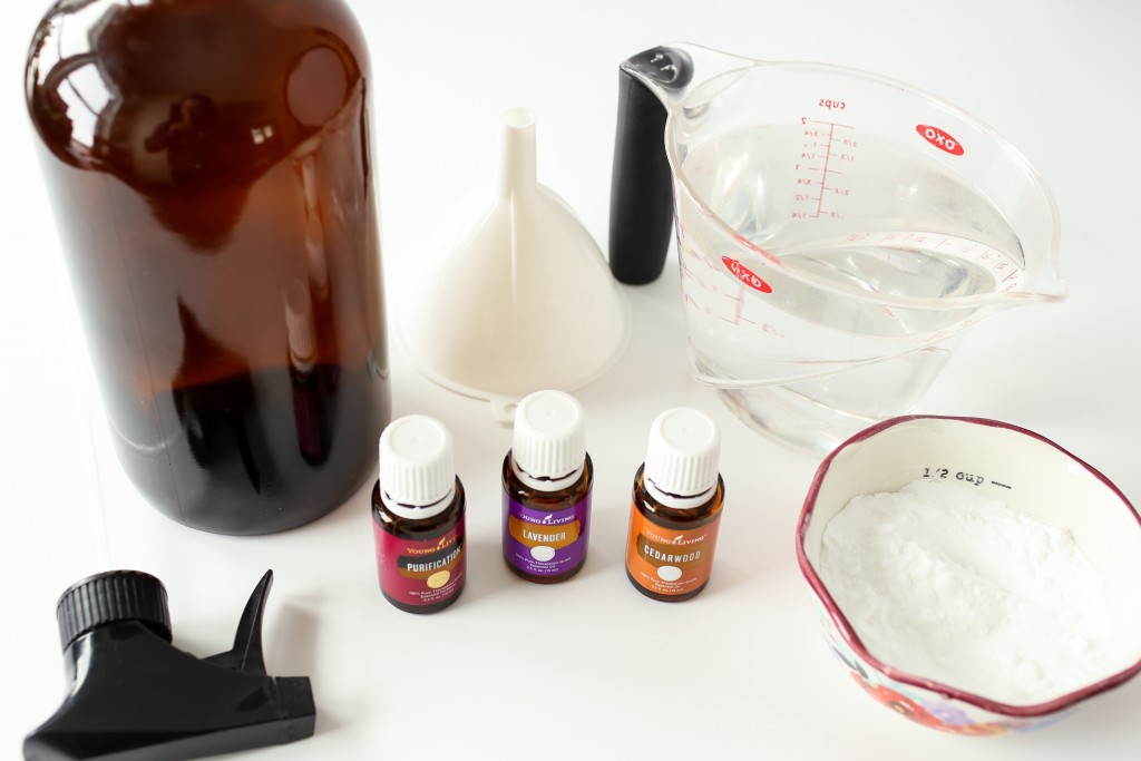 DIY fabric refresher spray. Create your own room refresher using baking soda and essential oils, in under 5 minutes! homestead128.com