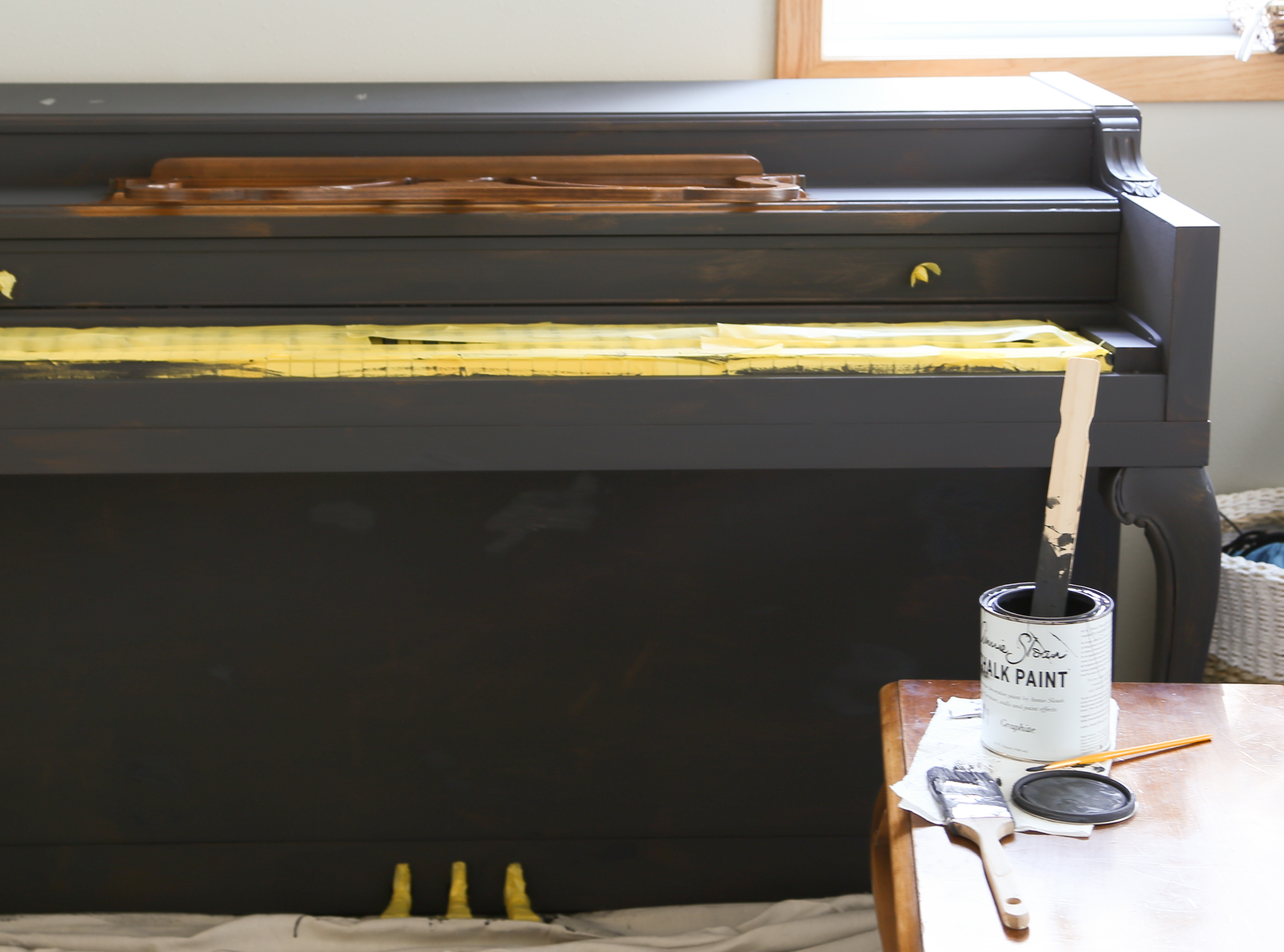 Apply two coats of chalk paint and furniture wax to the piano for a brand new piano!